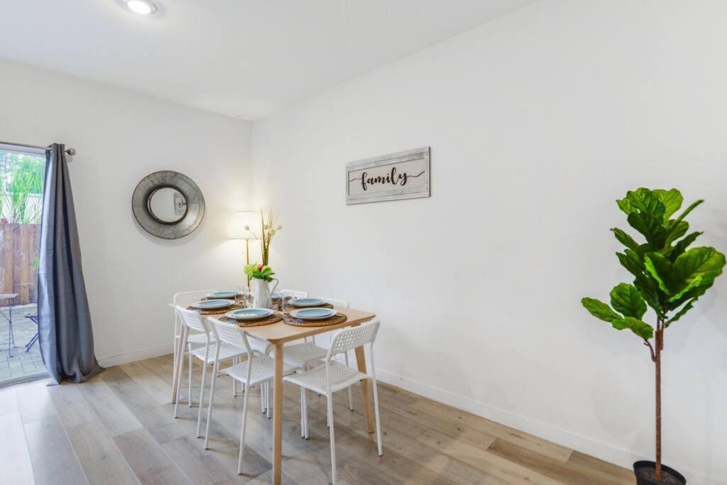 Casa vacanze Fantastic Townhouse 15minutes From The Miami